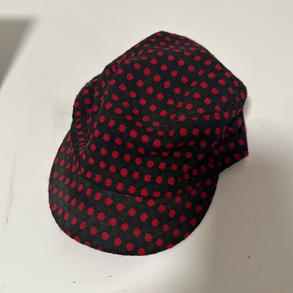 Pageboy hat